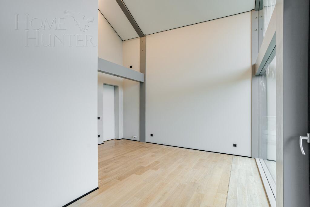 2-этажный коттедж 350 м² с отделкой