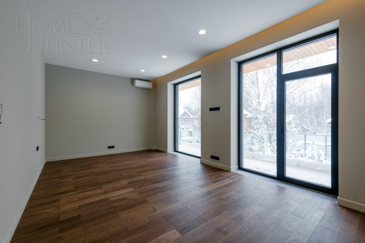 2-этажный коттедж 350 м² с отделкой