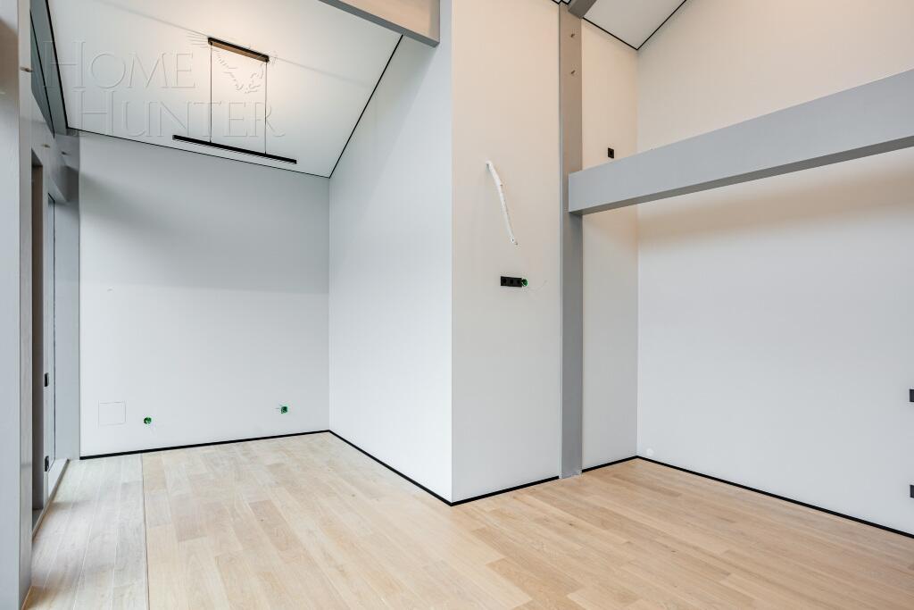 2-этажный коттедж 350 м² с отделкой