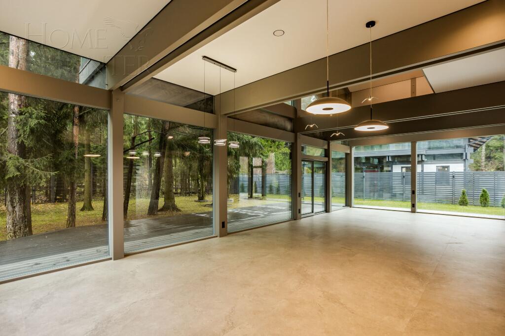 2-этажный коттедж 350 м² с отделкой