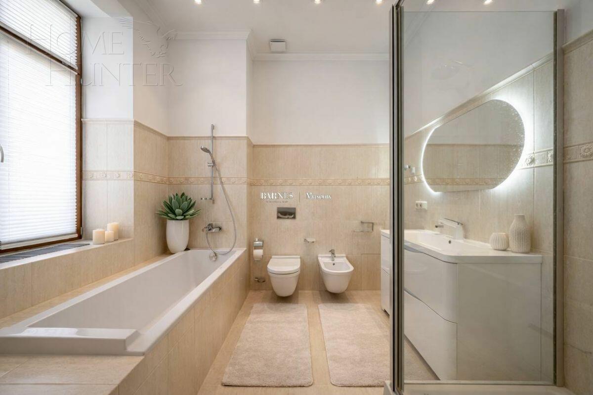 2-этажный коттедж 371 м² с отделкой