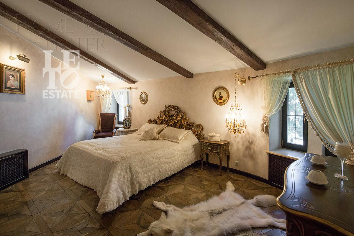 3-этажный коттедж 555 м² с отделкой