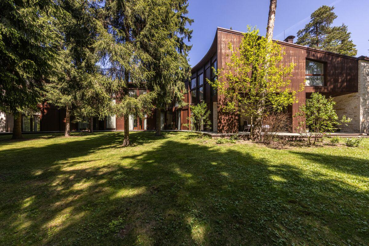 2-этажный коттедж 2 038 м² с отделкой