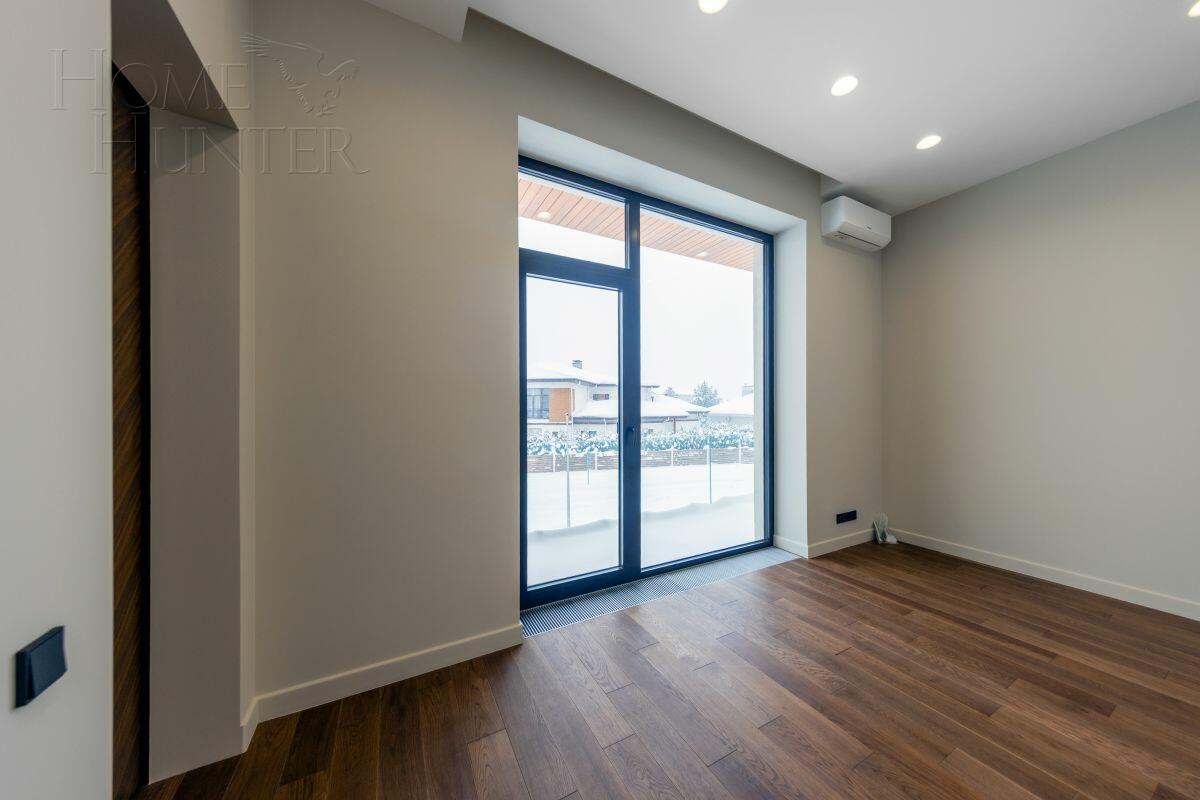 2-этажный коттедж 350 м² с отделкой