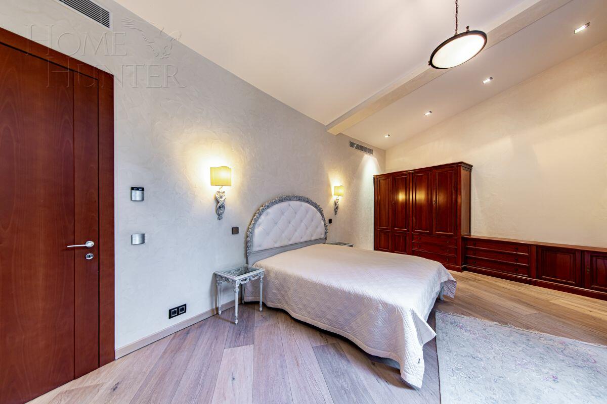 2-этажный коттедж 2 038 м² с отделкой