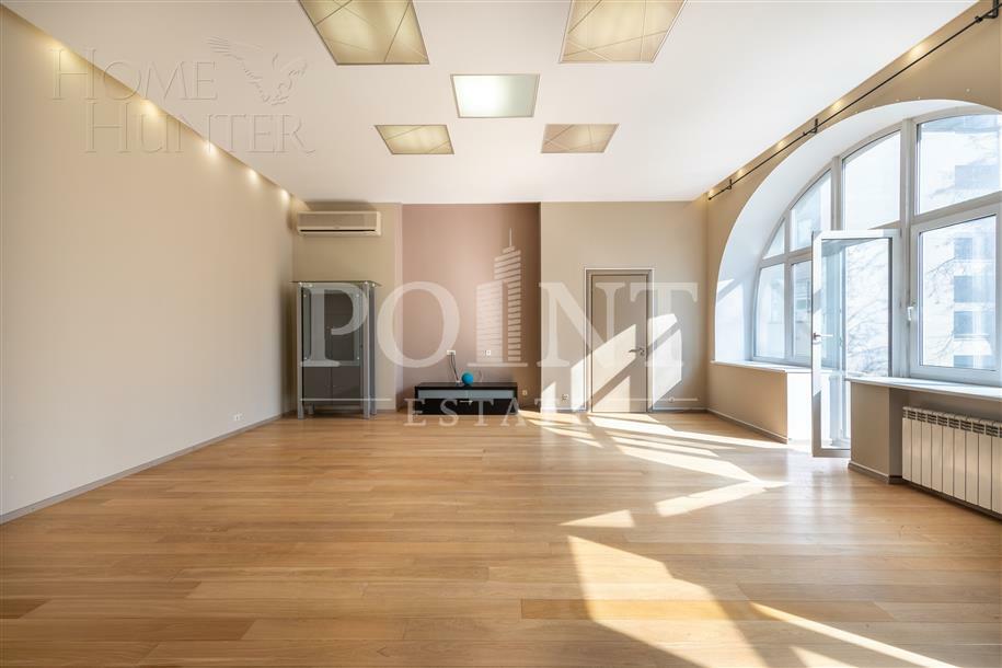 6-КОМН. КВАРТИРА С ОТДЕЛКОЙ 186 М² НА 3 ЭТАЖЕ