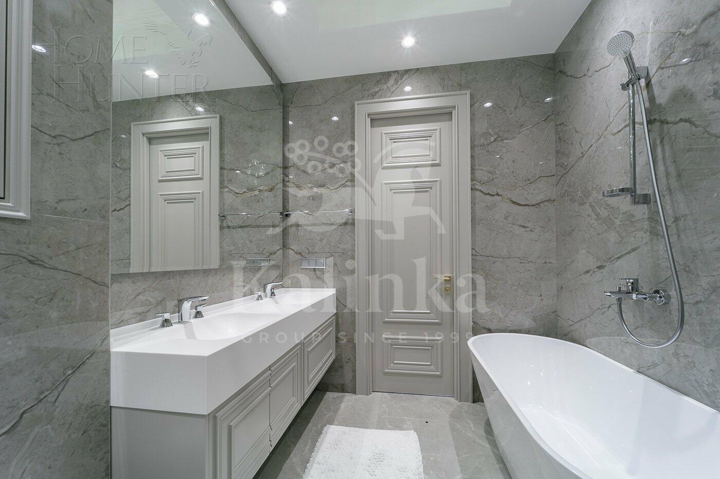 4-КОМН. КВАРТИРА С ОТДЕЛКОЙ 140 М² НА 10 ЭТАЖЕ