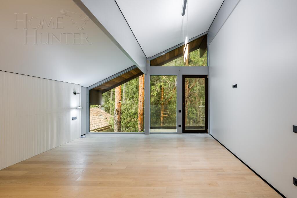 2-этажный коттедж 350 м² с отделкой