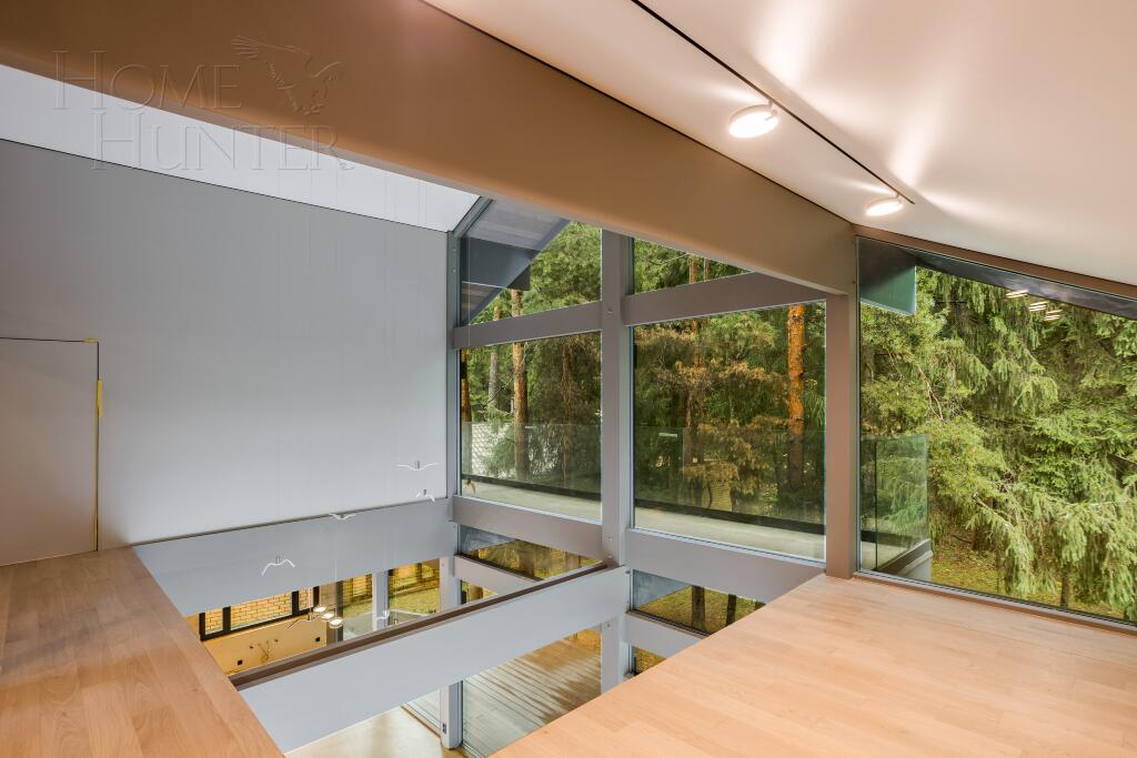 2-этажный коттедж 350 м² с отделкой