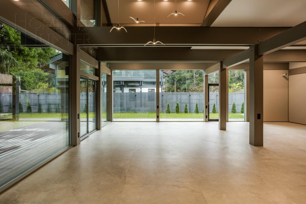 2-этажный коттедж 350 м² с отделкой