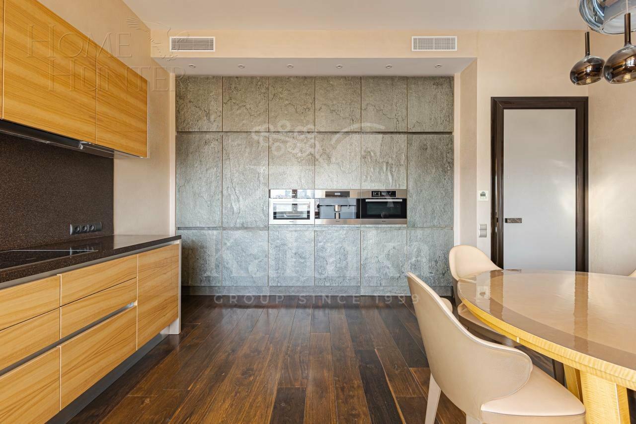 5-КОМН. КВАРТИРА С ОТДЕЛКОЙ 221 М² НА 8 ЭТАЖЕ