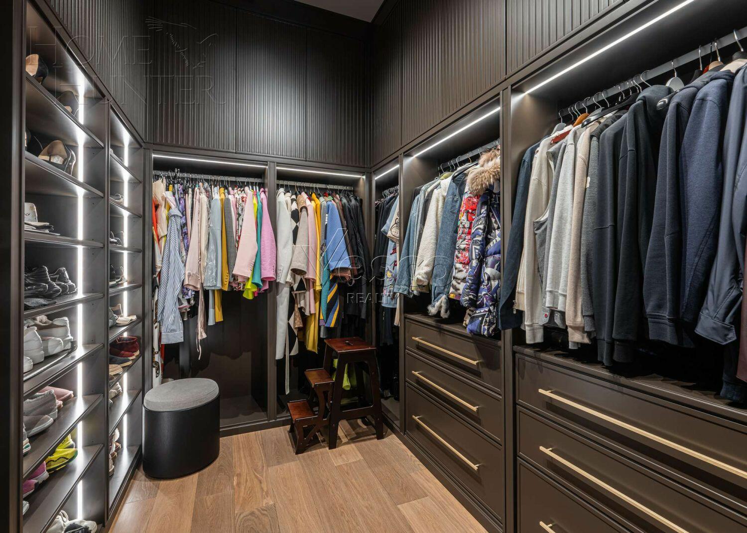 2-УРОВНЕВЫЙ ПЕНТХАУС С ОТДЕЛКОЙ 377 М² НА 4 ЭТАЖЕ