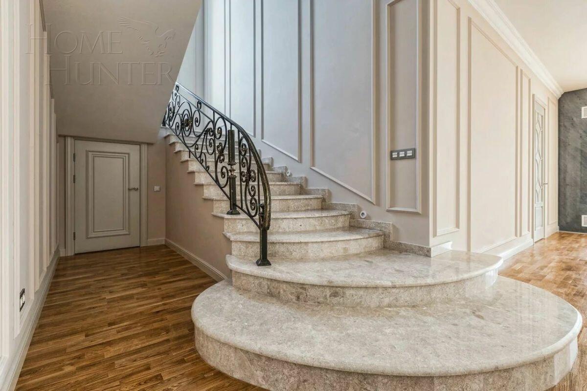 2-этажный коттедж 650 м² с отделкой