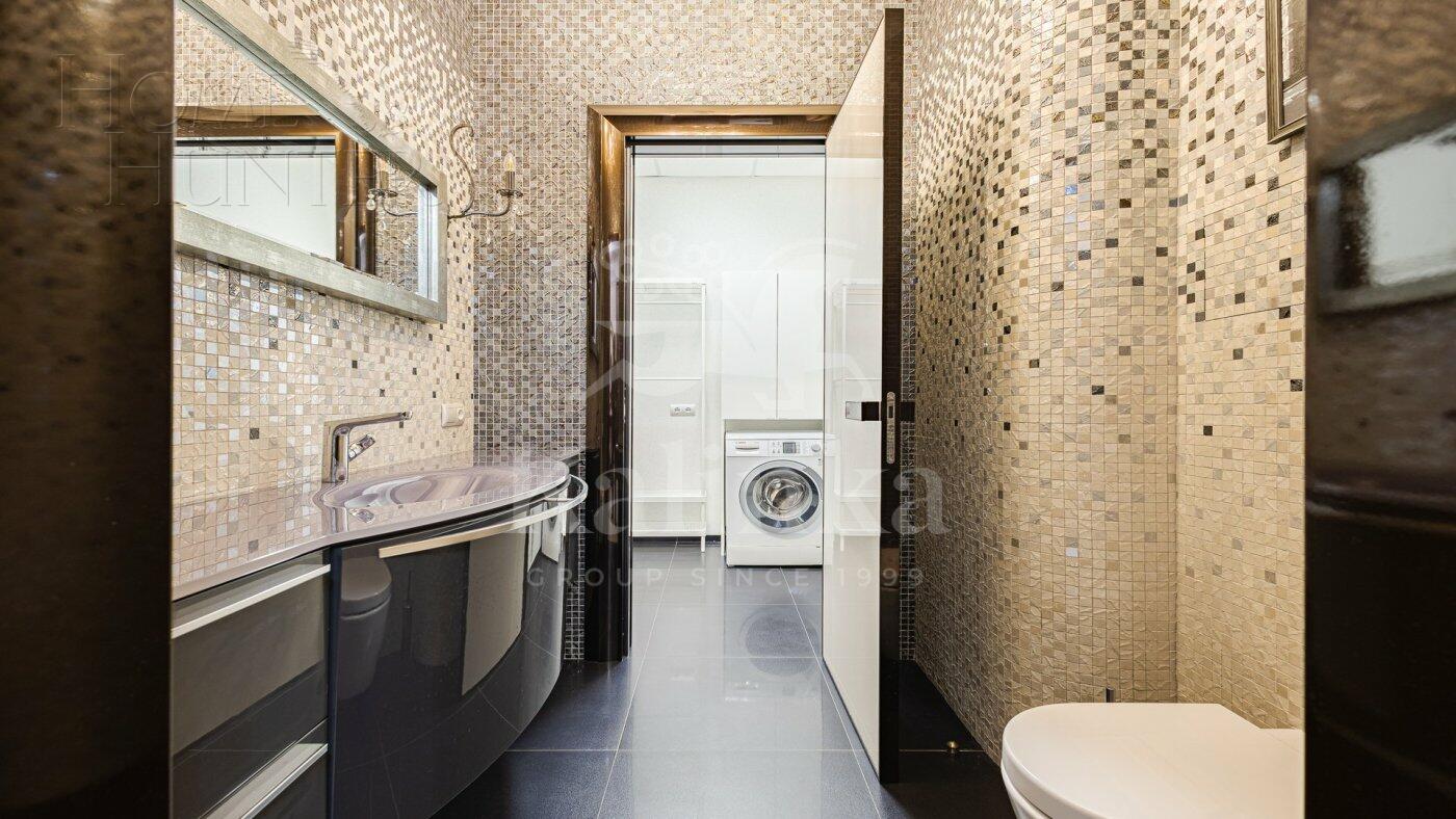 5-КОМН. КВАРТИРА С ОТДЕЛКОЙ 221 М² НА 8 ЭТАЖЕ