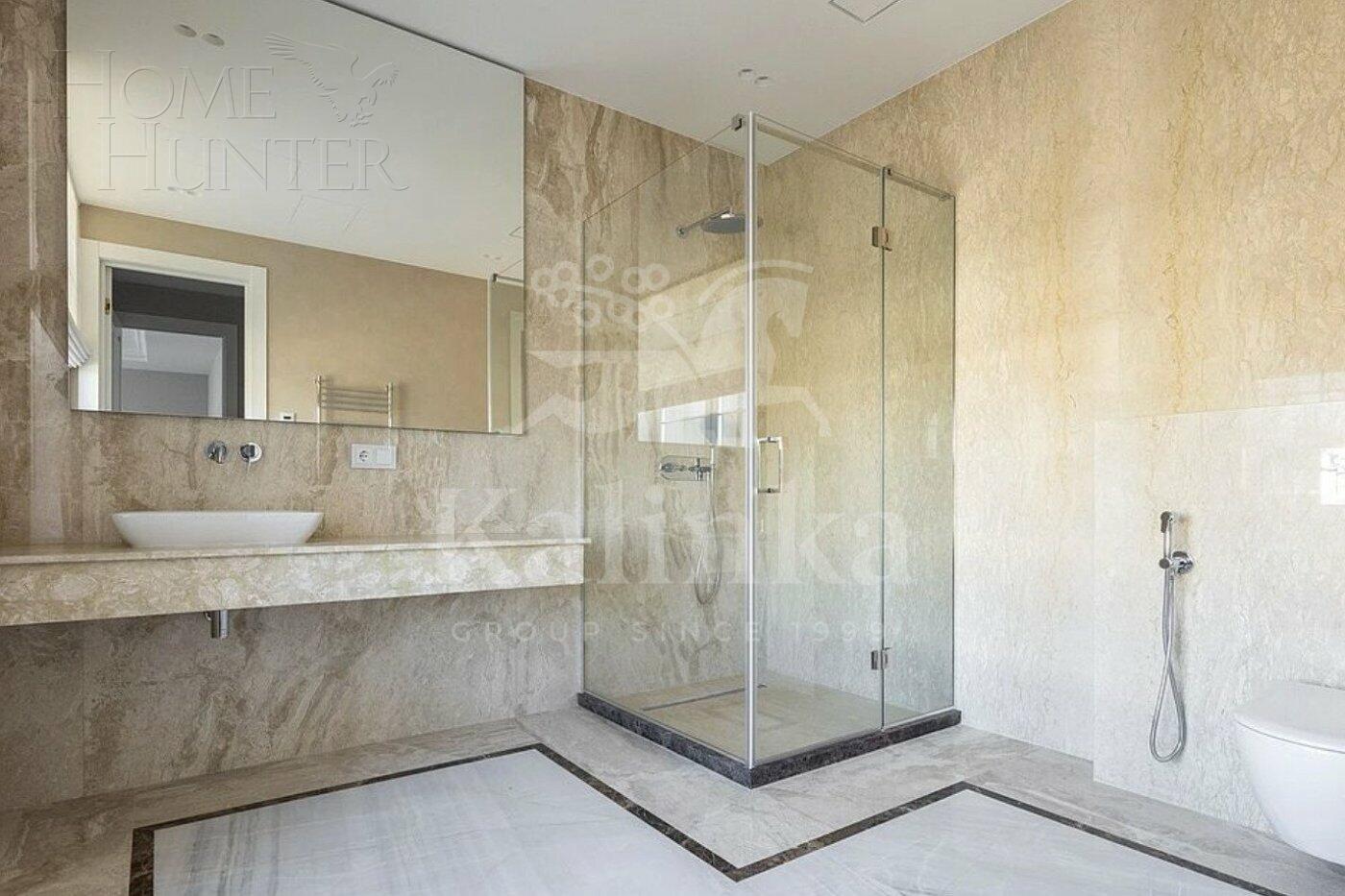 2-этажный коттедж 590 м² с отделкой