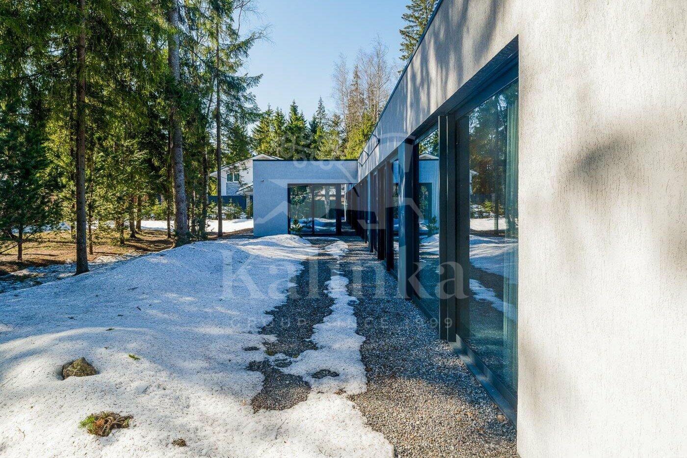 1-этажный коттедж 302 м² с отделкой