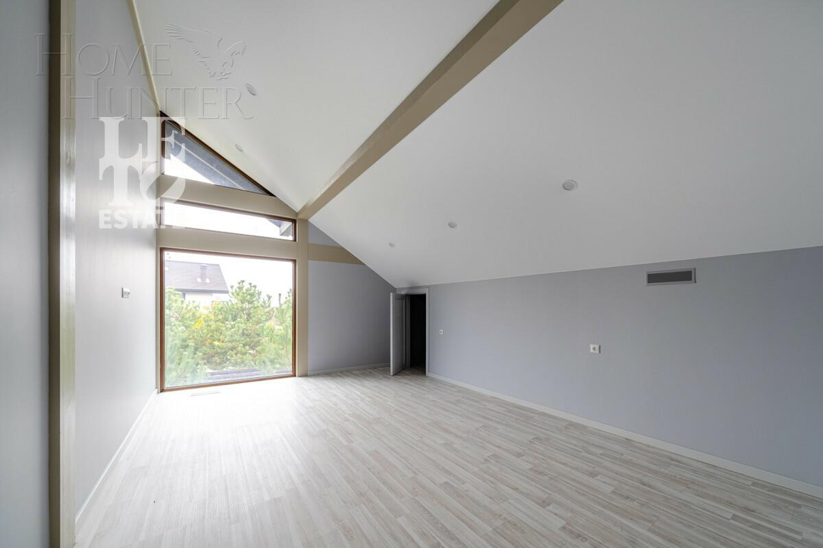 2-этажный коттедж 200 м² с отделкой