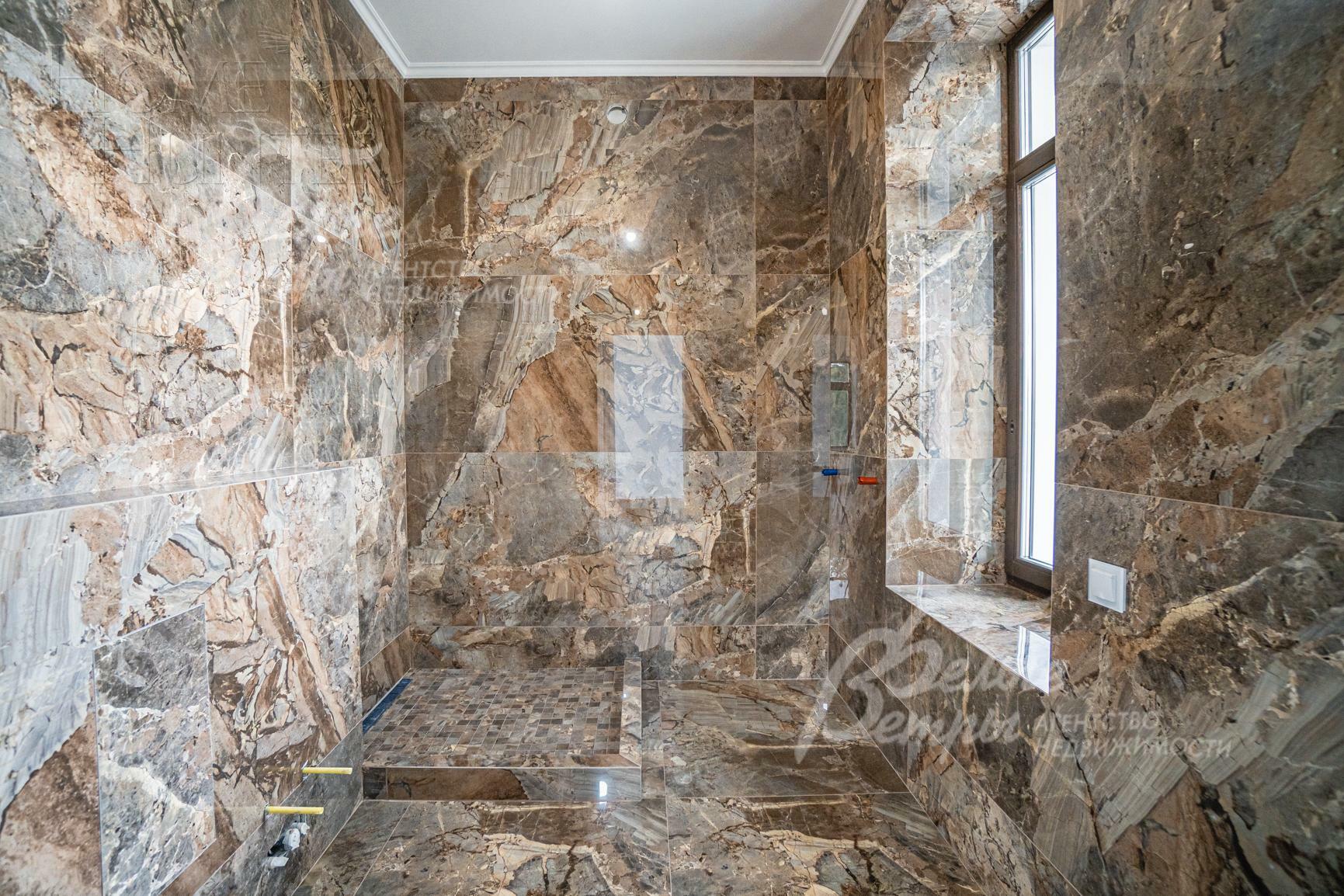 2-этажный коттедж 550 м² с отделкой