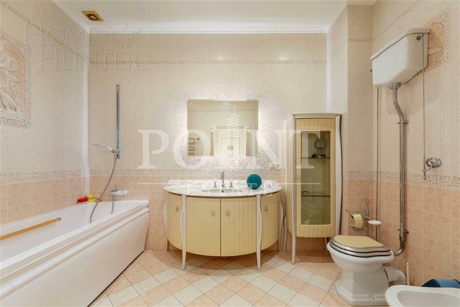 2-этажный коттедж 400 м² с отделкой