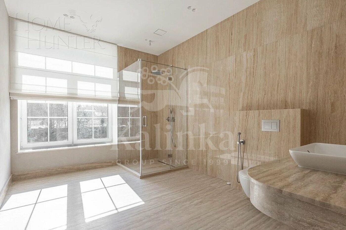 2-этажный коттедж 590 м² с отделкой