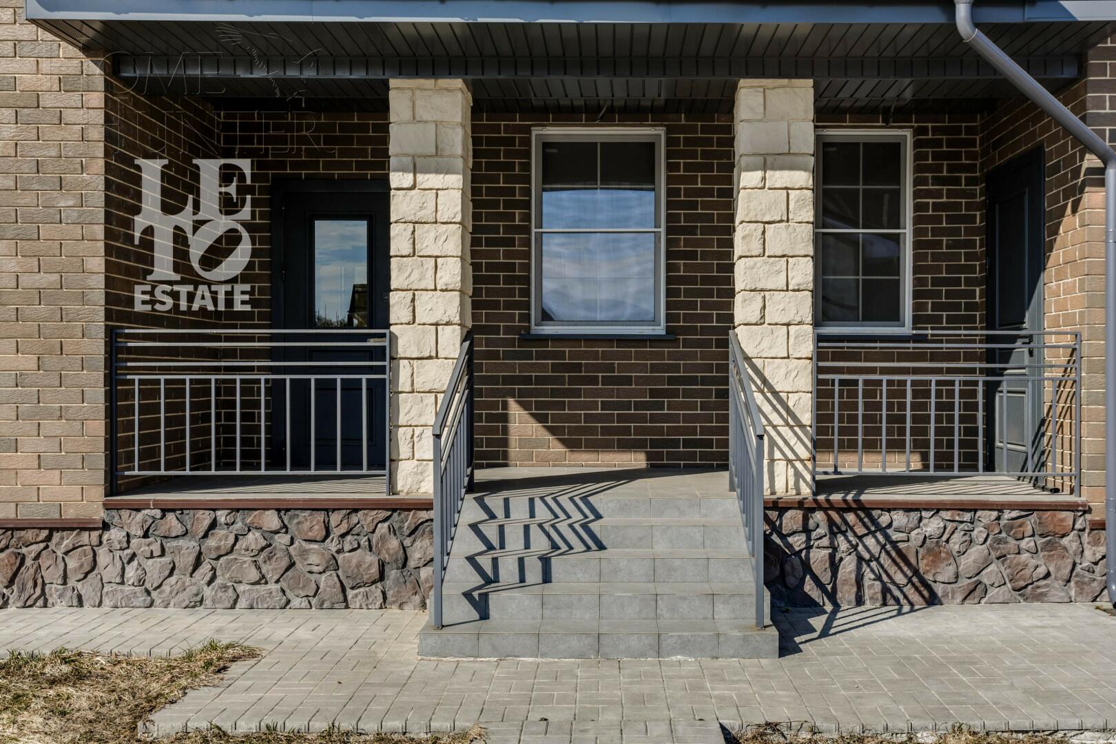 2-этажный коттедж 241.3 м² без отделки