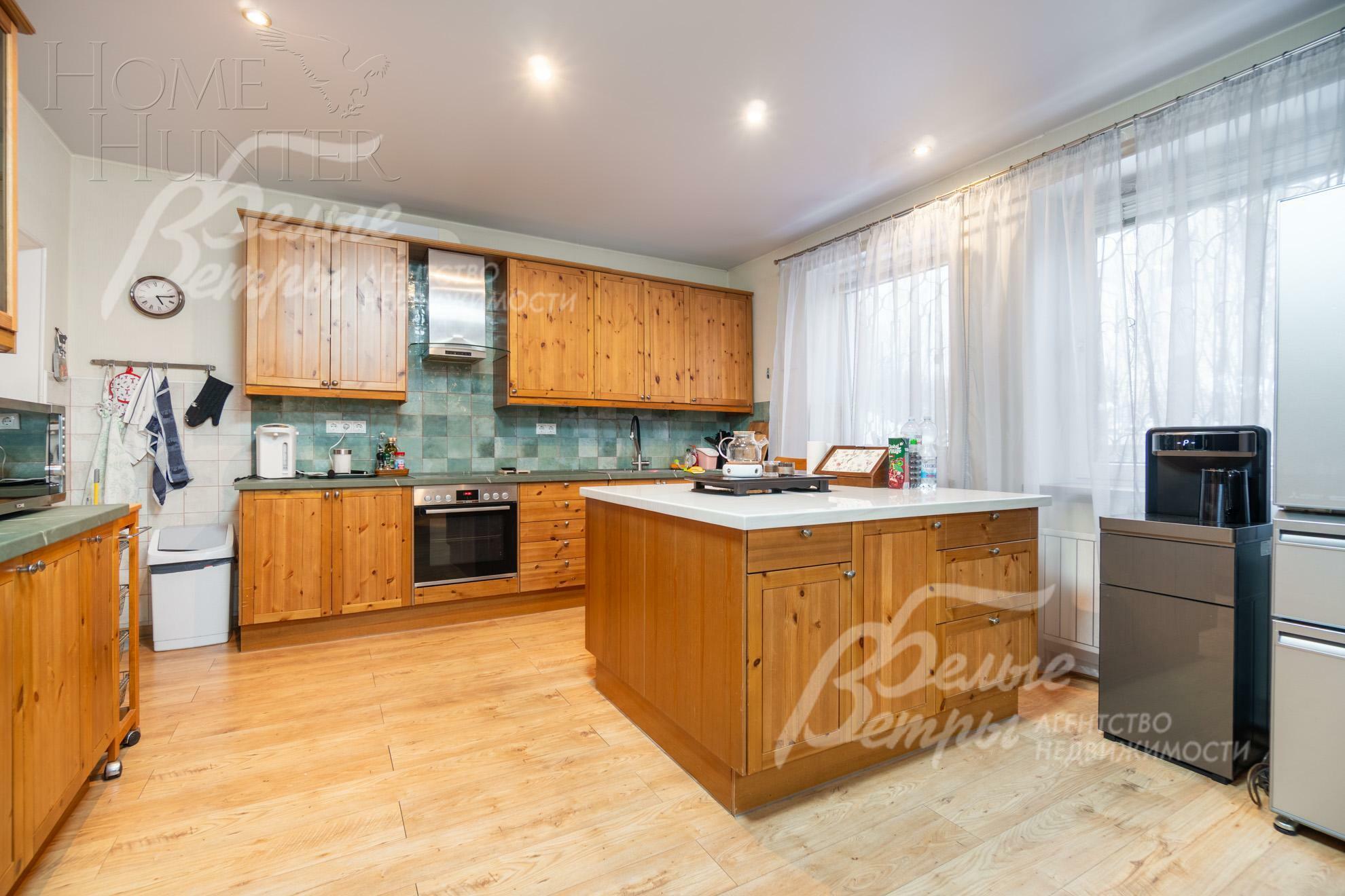 2-этажный коттедж 512 м² с отделкой