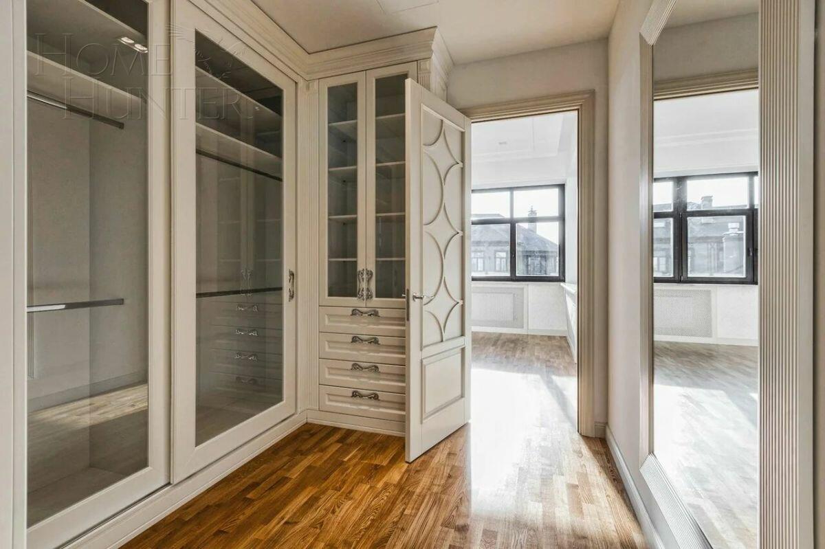 2-этажный коттедж 650 м² с отделкой