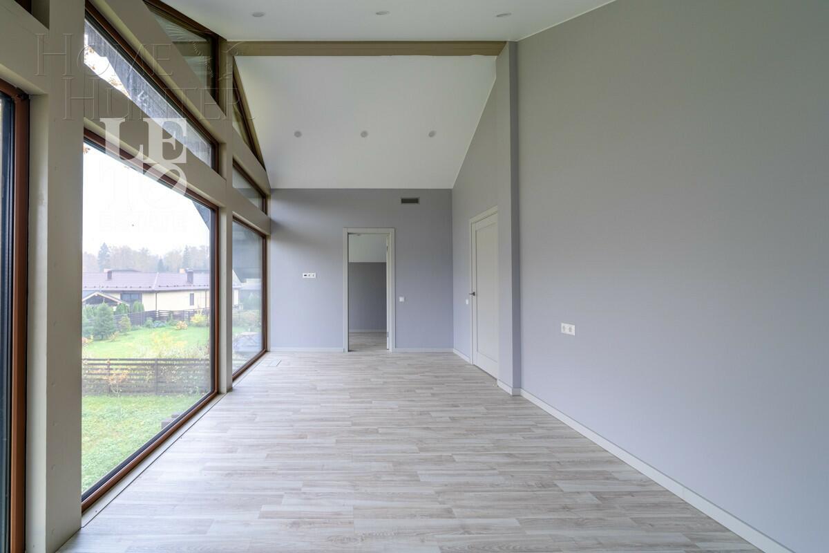 2-этажный коттедж 200 м² с отделкой