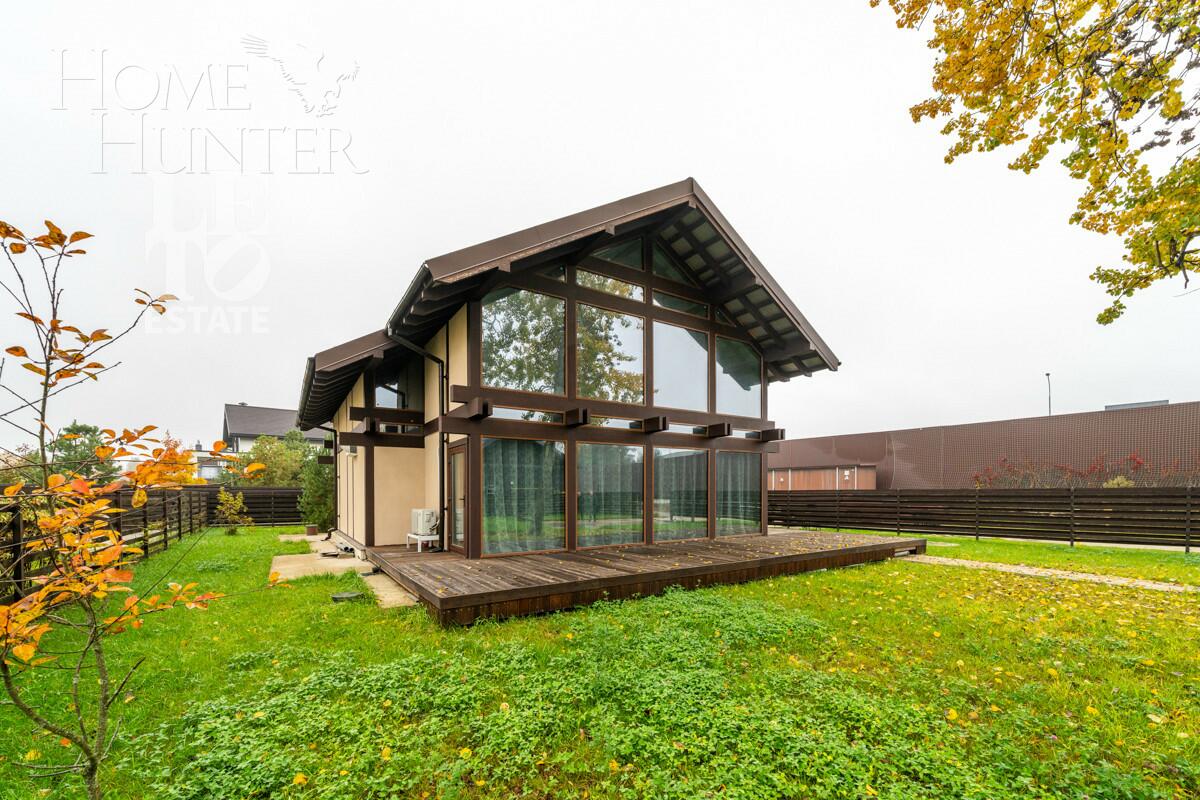 2-этажный коттедж 200 м² с отделкой