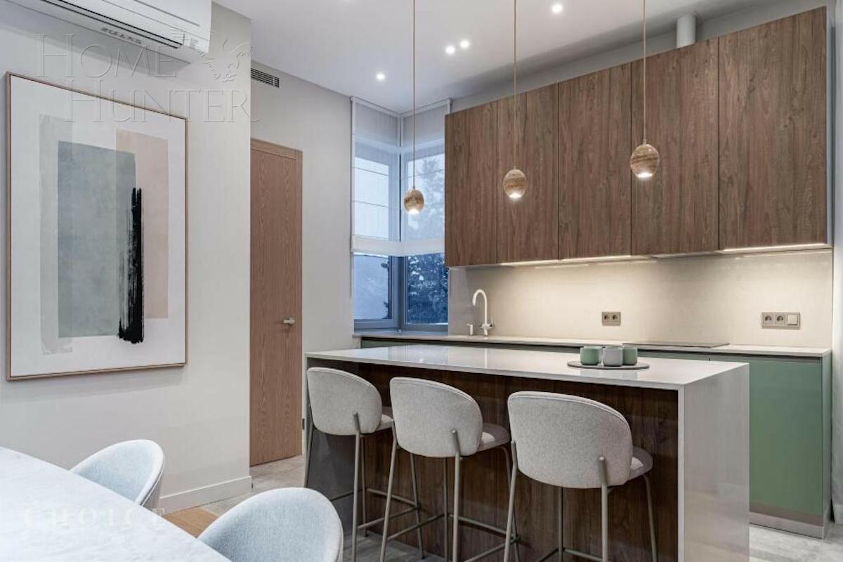 2-этажный коттедж 370 м² с отделкой