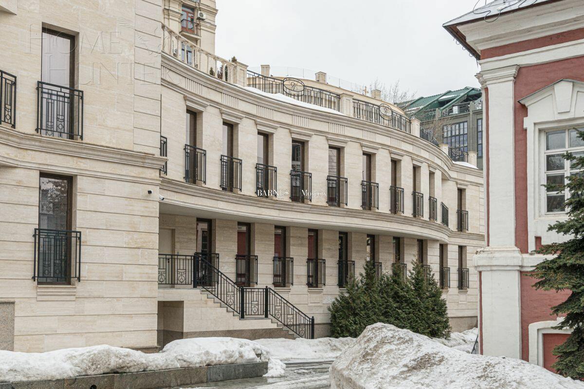 3-УРОВНЕВЫЕ АПАРТАМЕНТЫ БЕЗ ОТДЕЛКИ 664.7 М² НА 3 ЭТАЖЕ