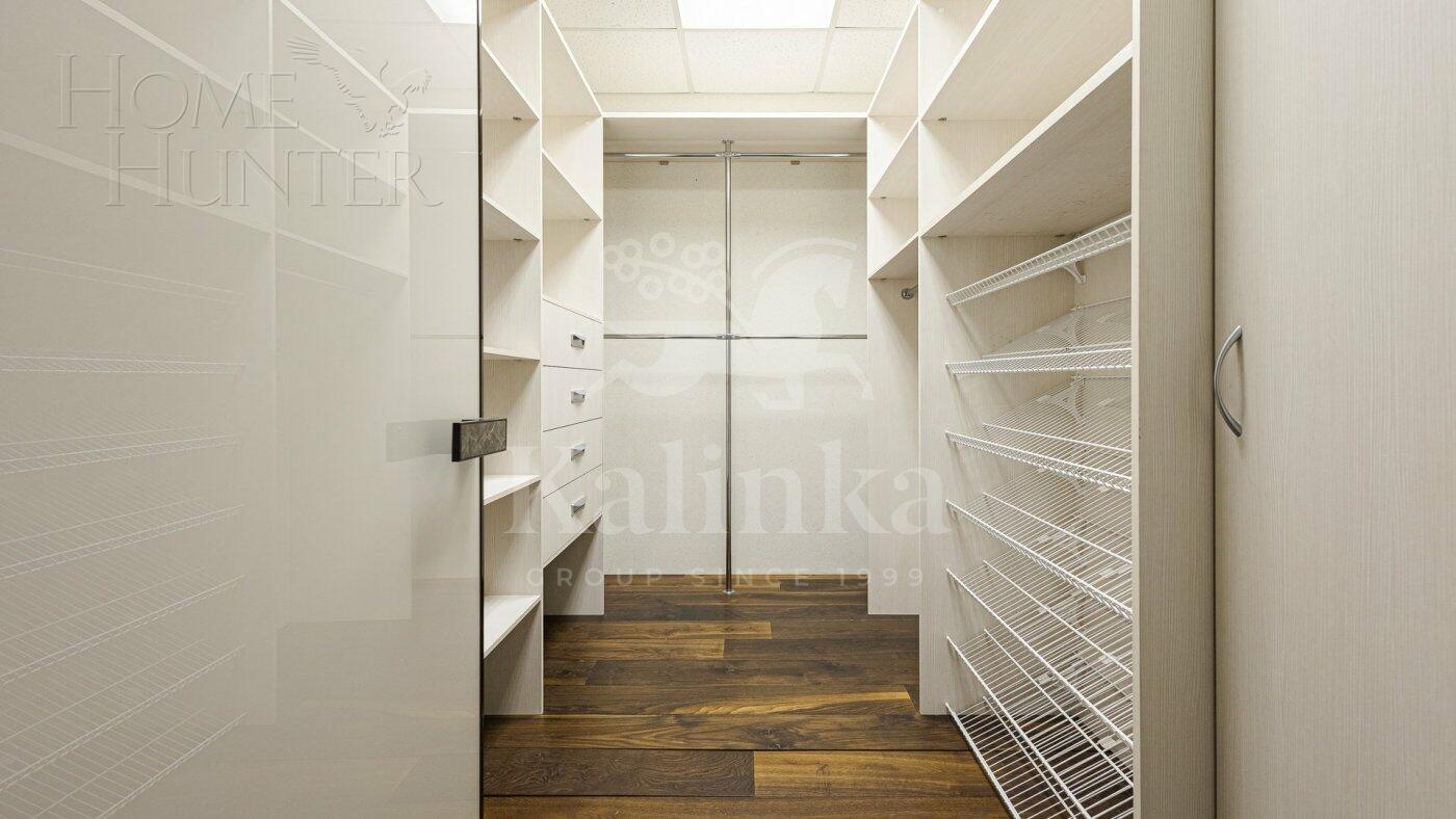 5-КОМН. КВАРТИРА С ОТДЕЛКОЙ 221 М² НА 8 ЭТАЖЕ