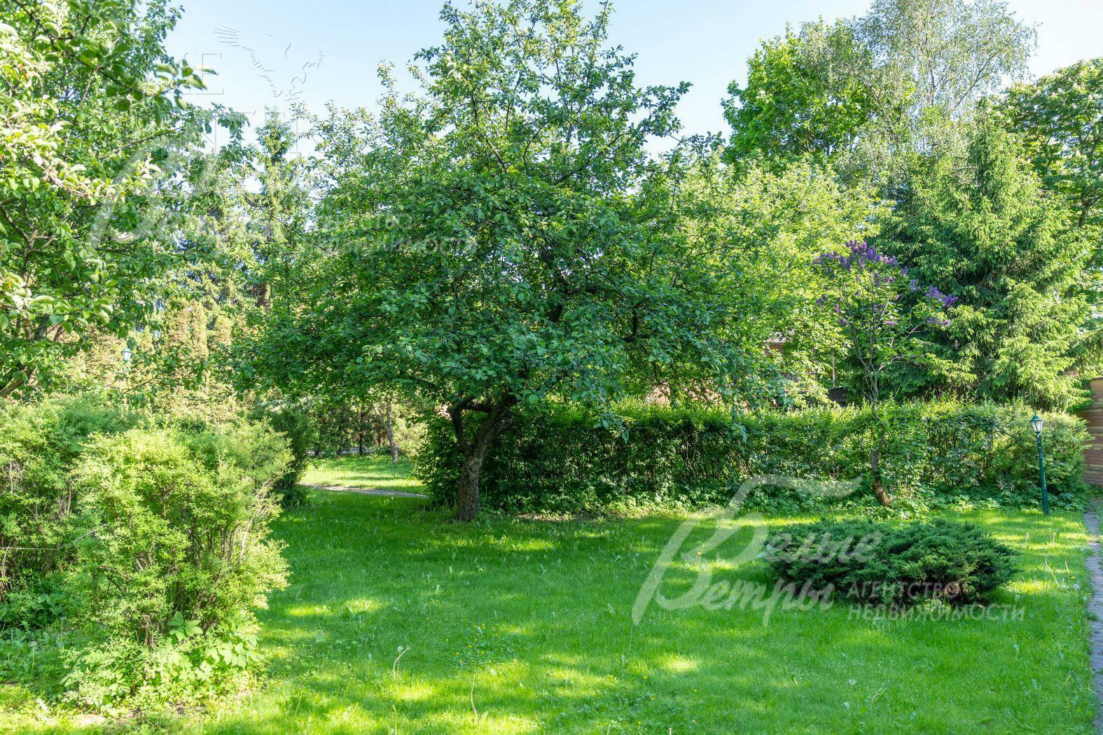 3-этажный коттедж 680 м² с отделкой