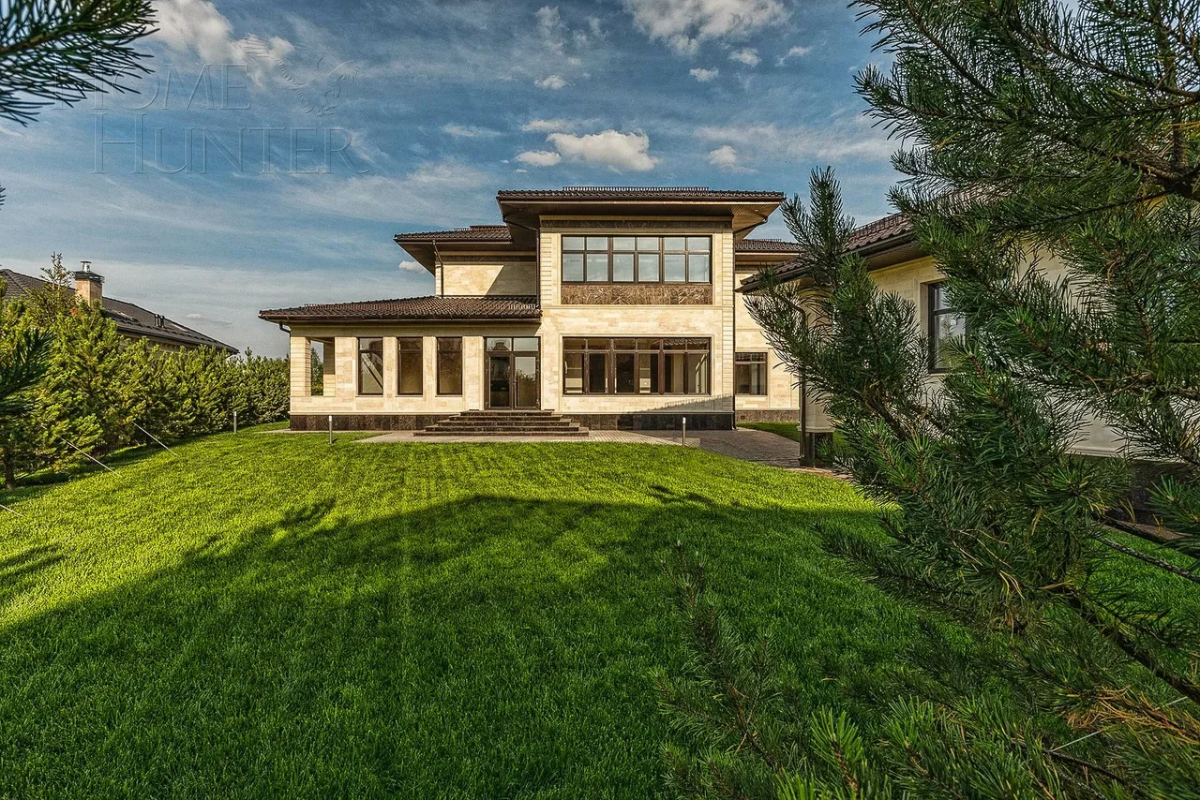 2-этажный коттедж 650 м² с отделкой