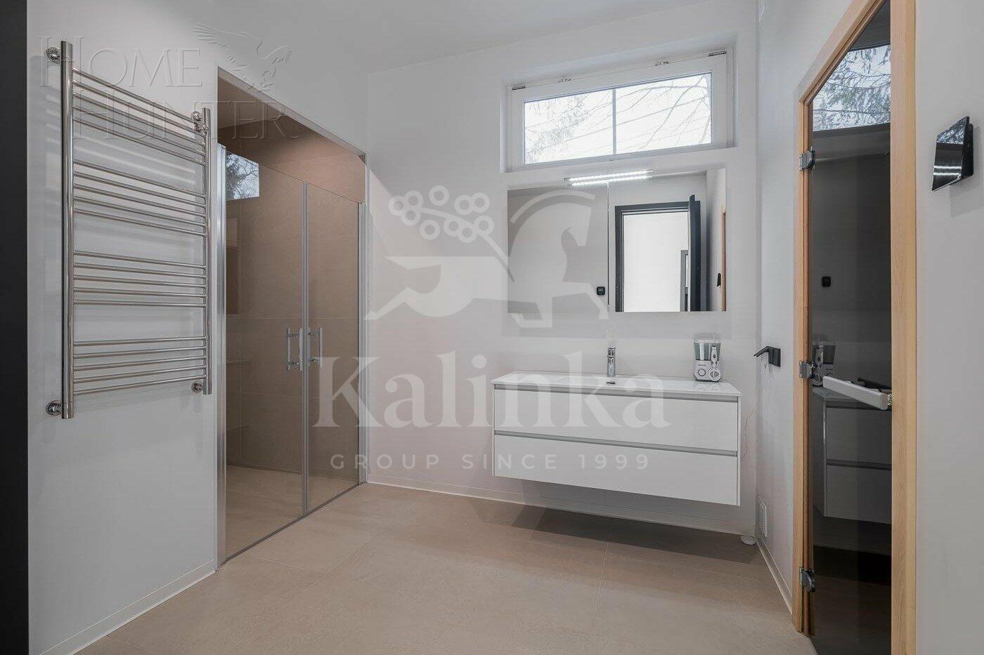 1-этажный коттедж 302 м² с отделкой