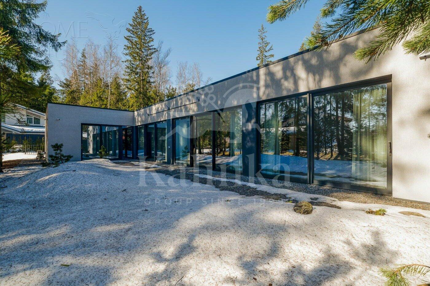 1-этажный коттедж 302 м² с отделкой