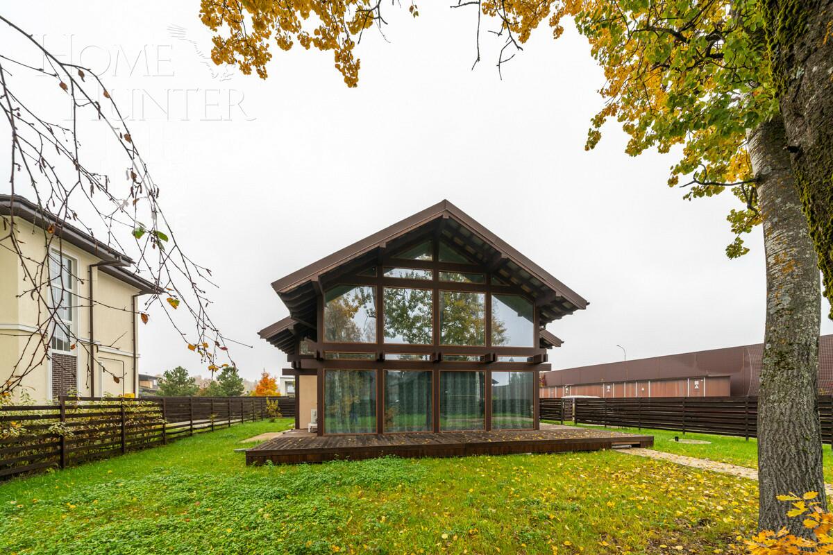 2-этажный коттедж 200 м² с отделкой