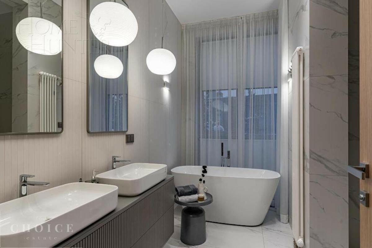 2-этажный коттедж 370 м² с отделкой