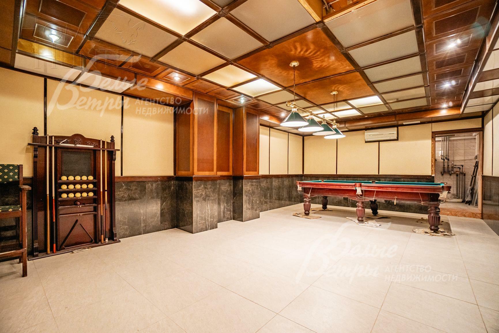 3-этажный коттедж 680 м² с отделкой