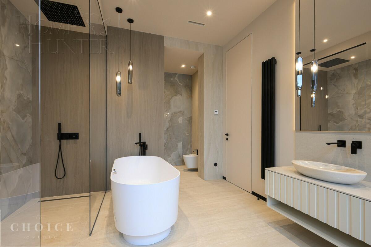 2-этажный коттедж 622 м² с отделкой