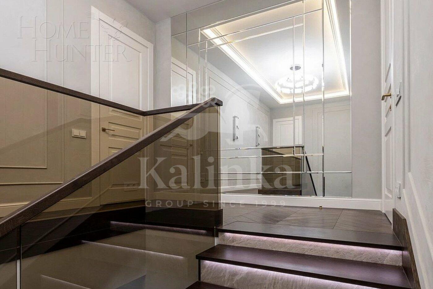 2-этажный коттедж 590 м² с отделкой