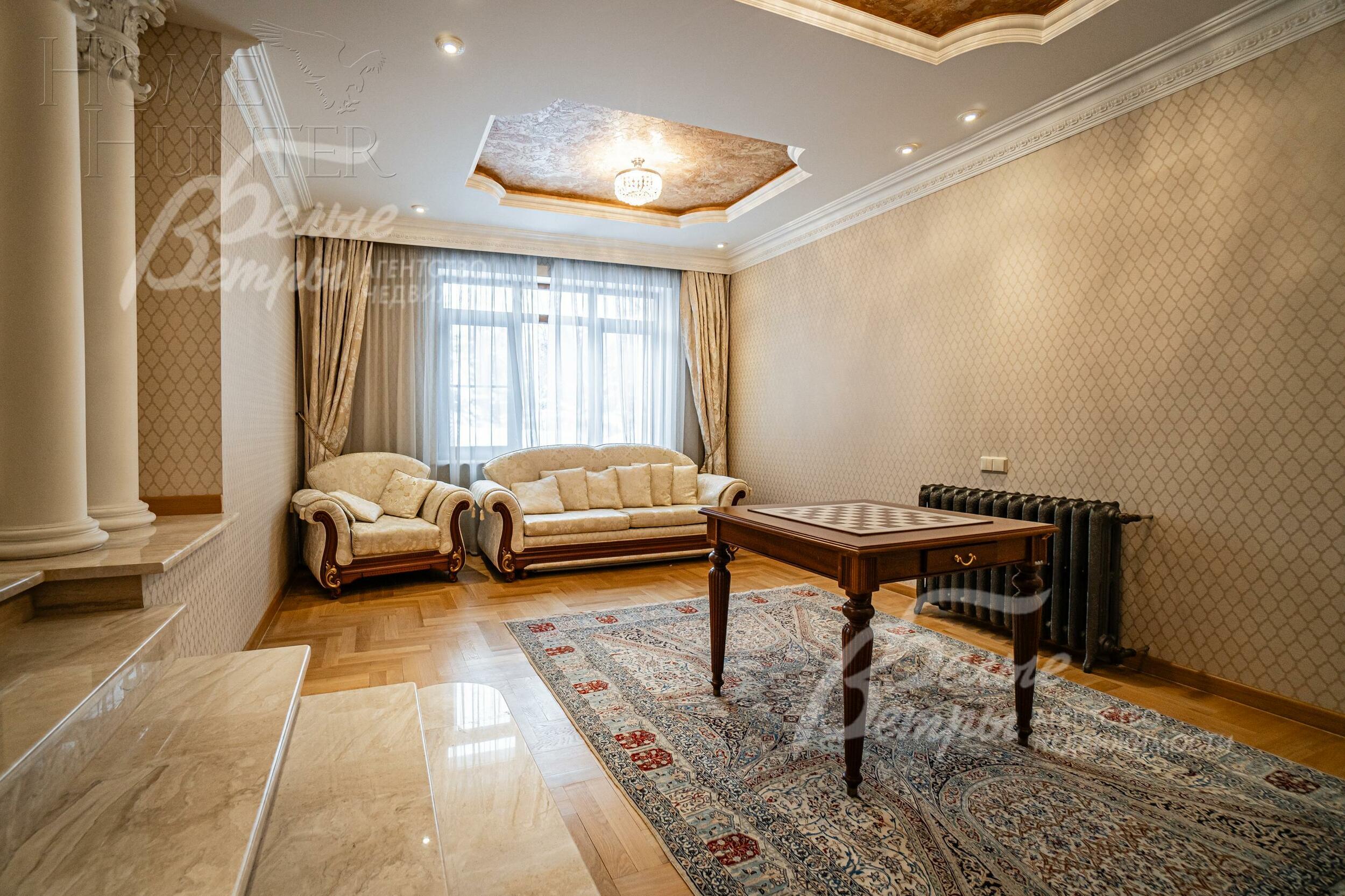 3-этажный коттедж 680 м² с отделкой