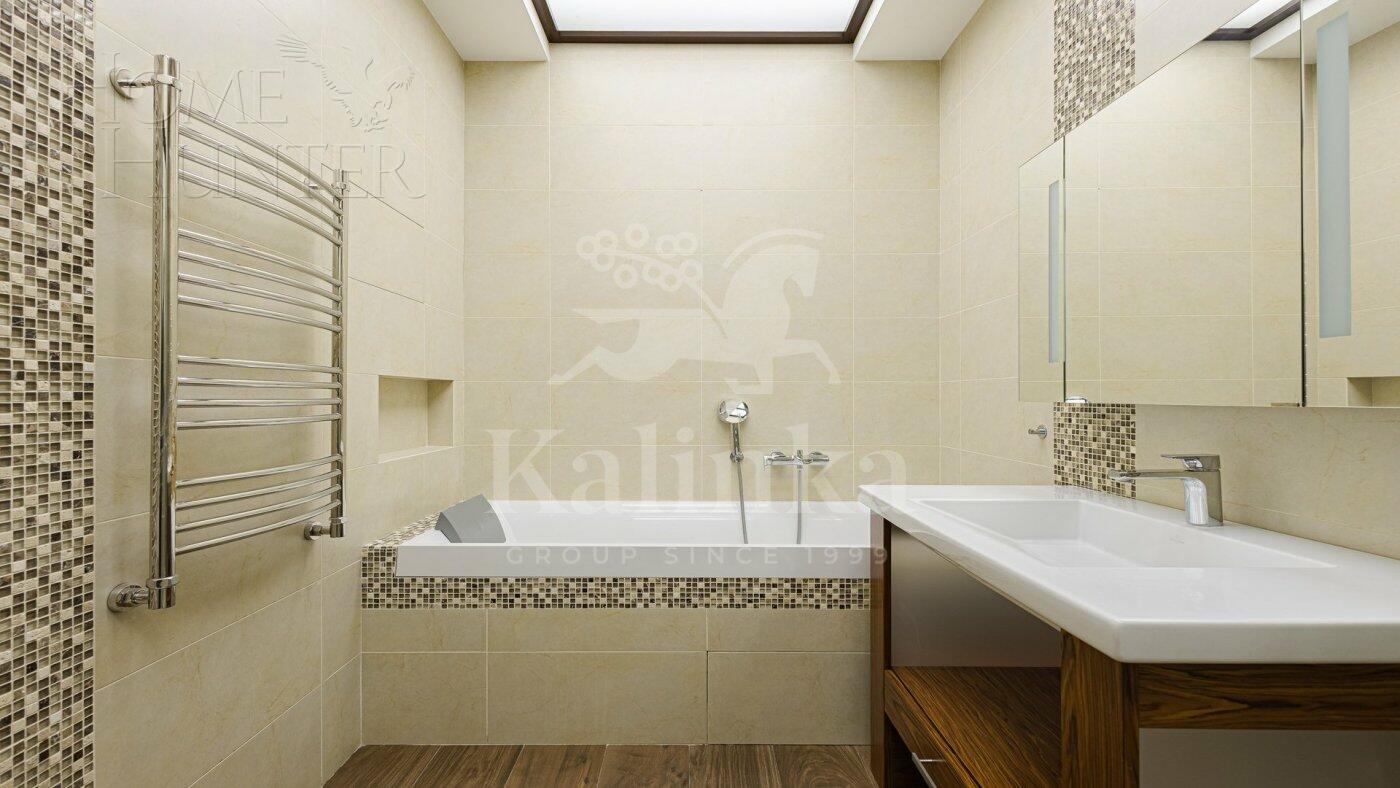 5-КОМН. КВАРТИРА С ОТДЕЛКОЙ 221 М² НА 8 ЭТАЖЕ