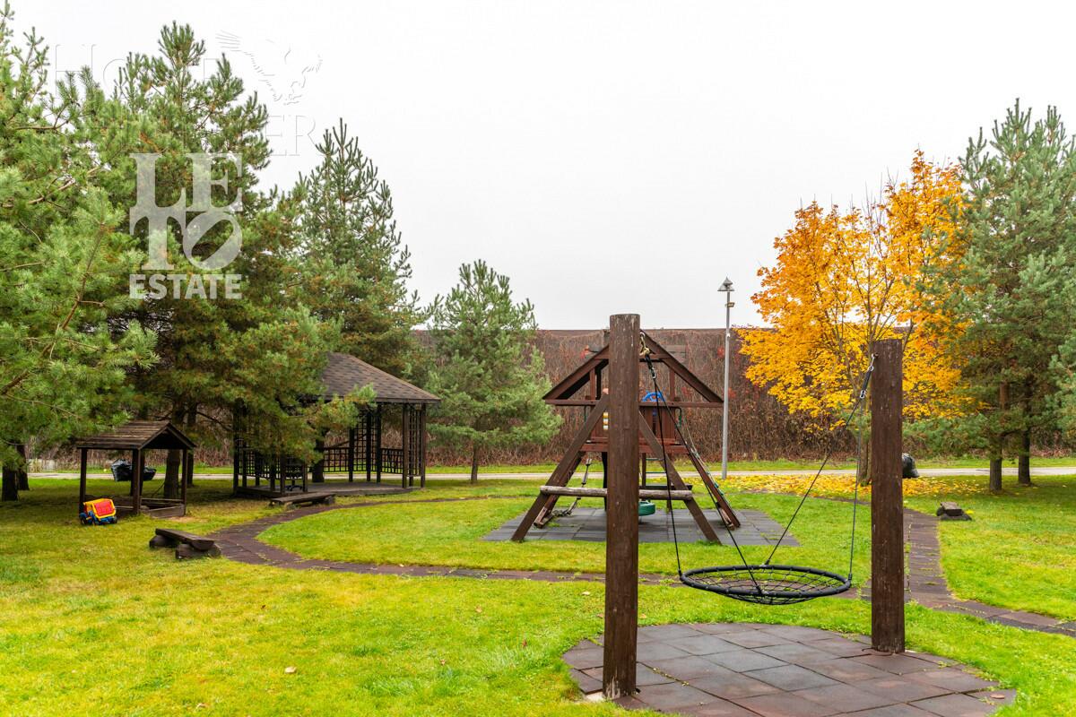 2-этажный коттедж 200 м² с отделкой