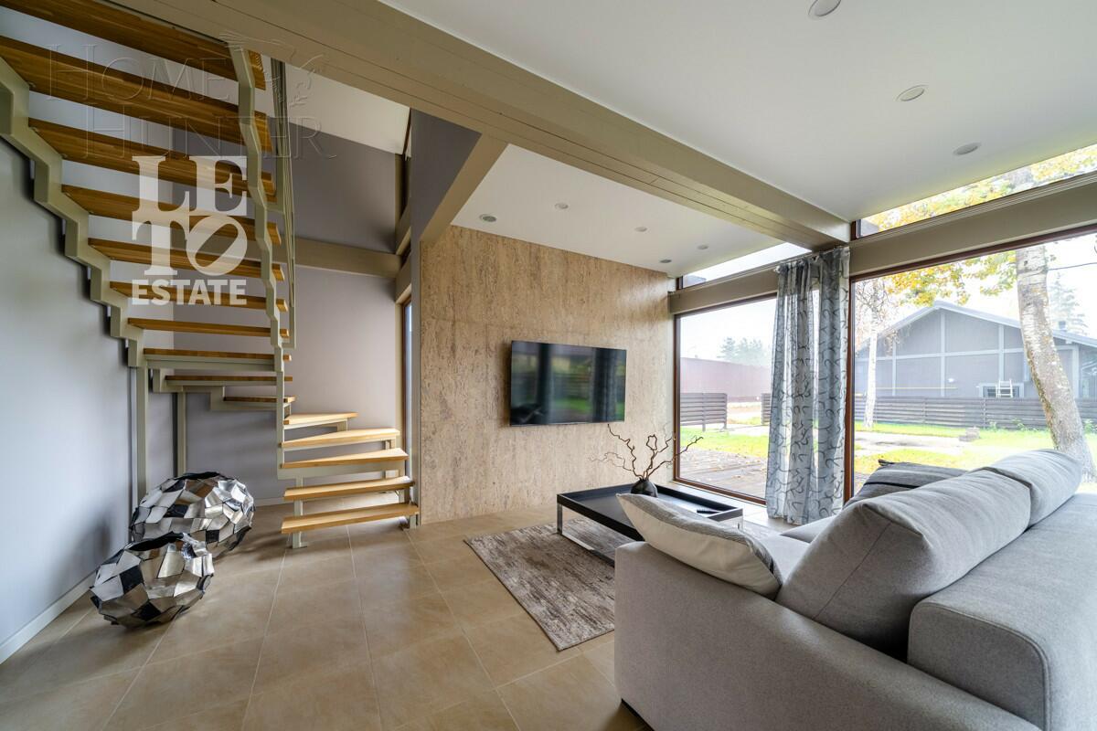 2-этажный коттедж 200 м² с отделкой