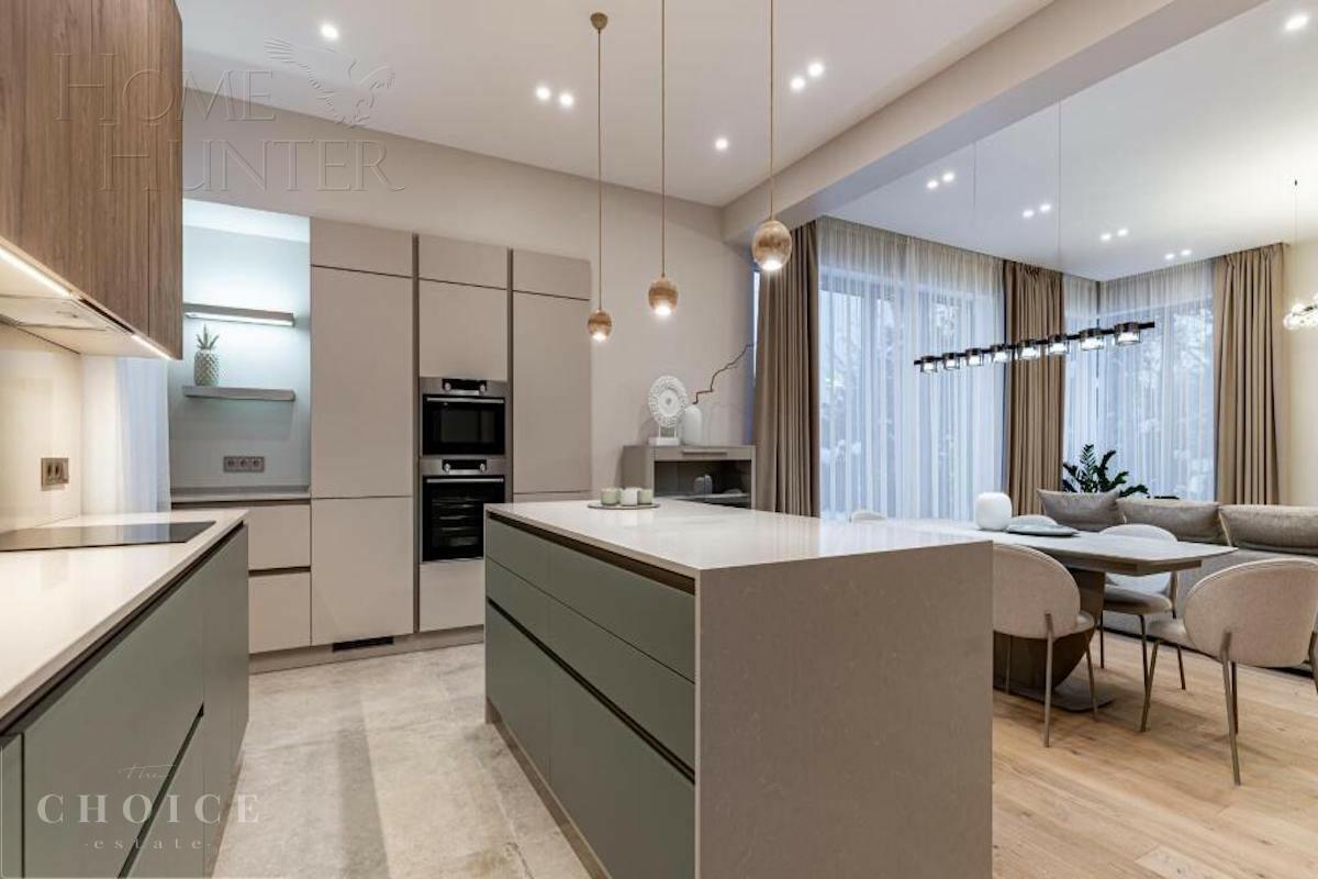 2-этажный коттедж 370 м² с отделкой