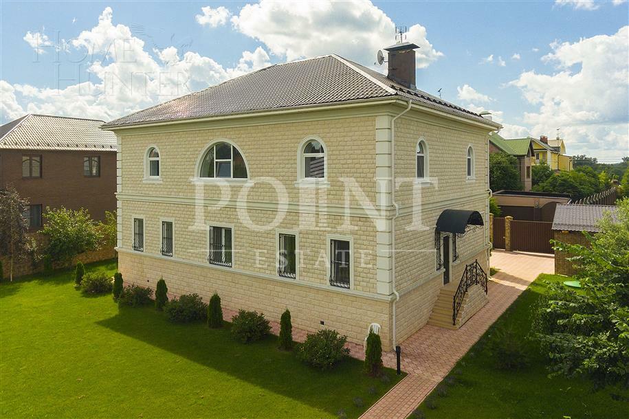 2-этажный коттедж 400 м² с отделкой