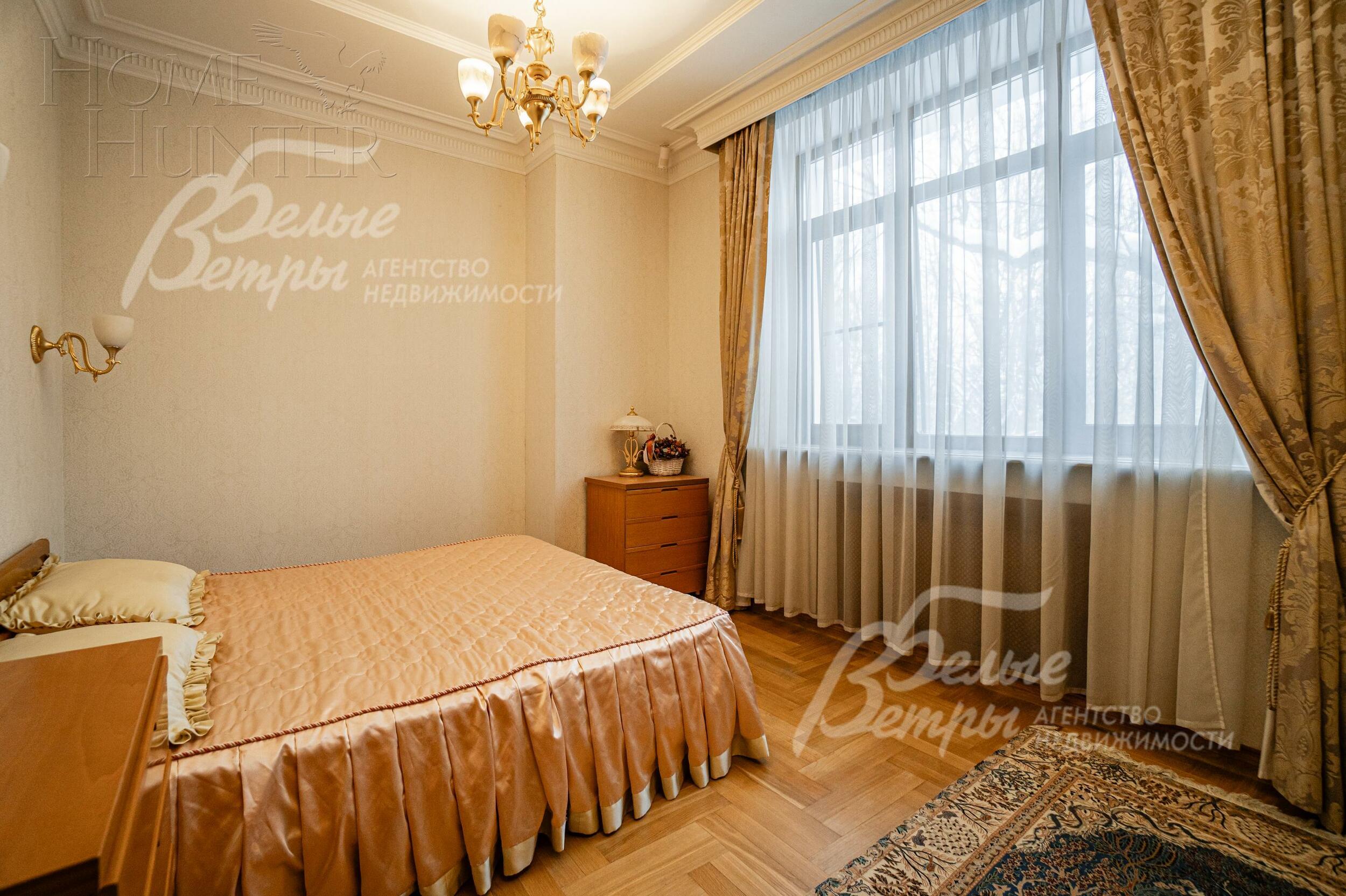 3-этажный коттедж 680 м² с отделкой