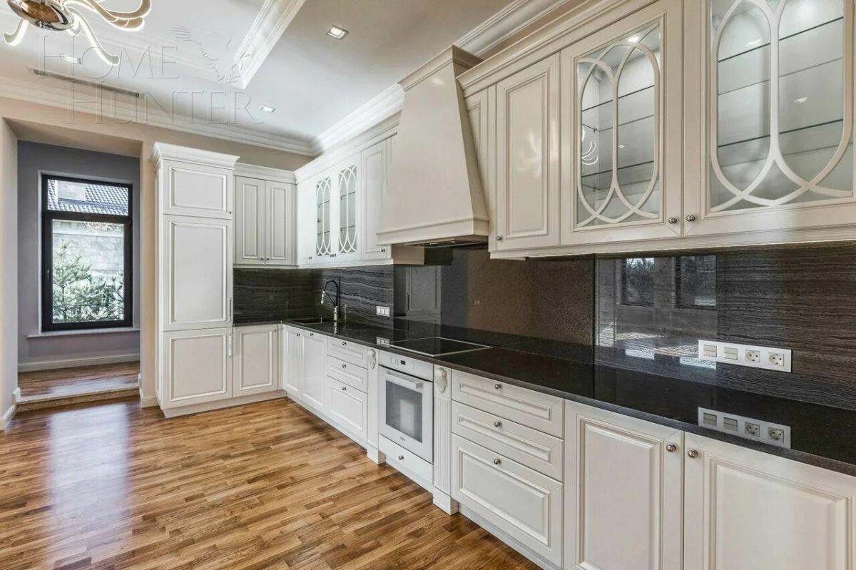 2-этажный коттедж 650 м² с отделкой