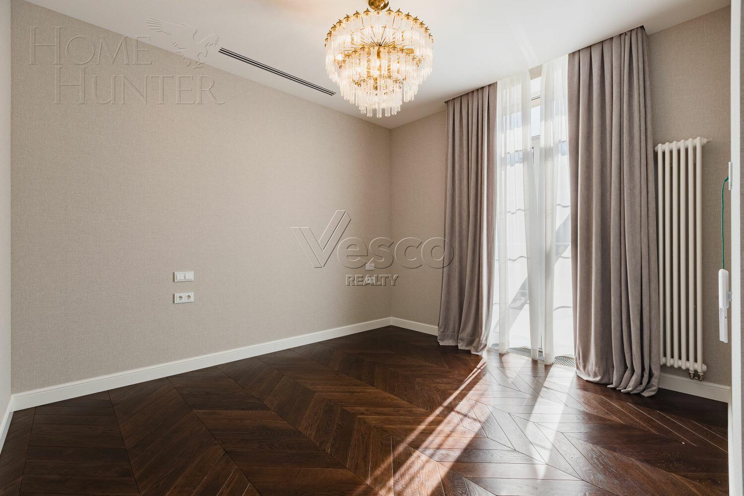 2-этажный коттедж 590 м² с отделкой